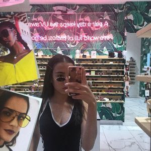 Meet your Posher, Michelle